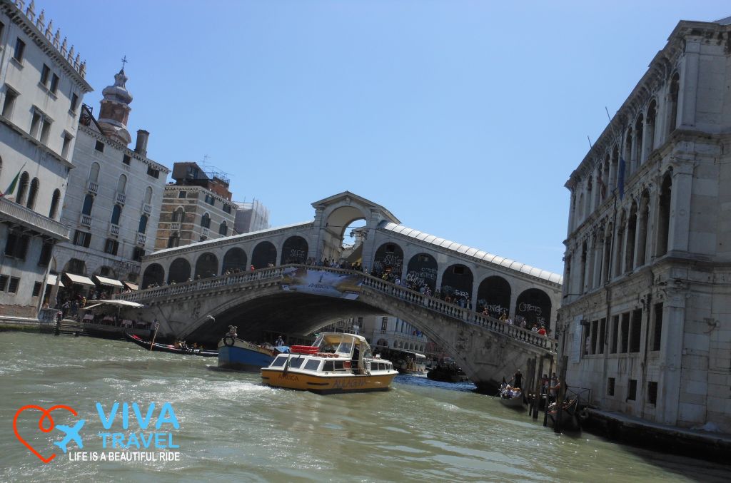 Podul Rialto Venice cu VivaTravel